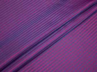 レザーライニング生地：比類のない優れたテクスチャーを提供できるのはなぜですか？